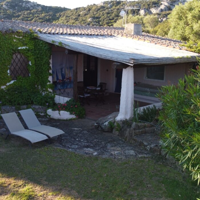 Casa Rosa Baja Sardinia Costa Smeralda alba drone